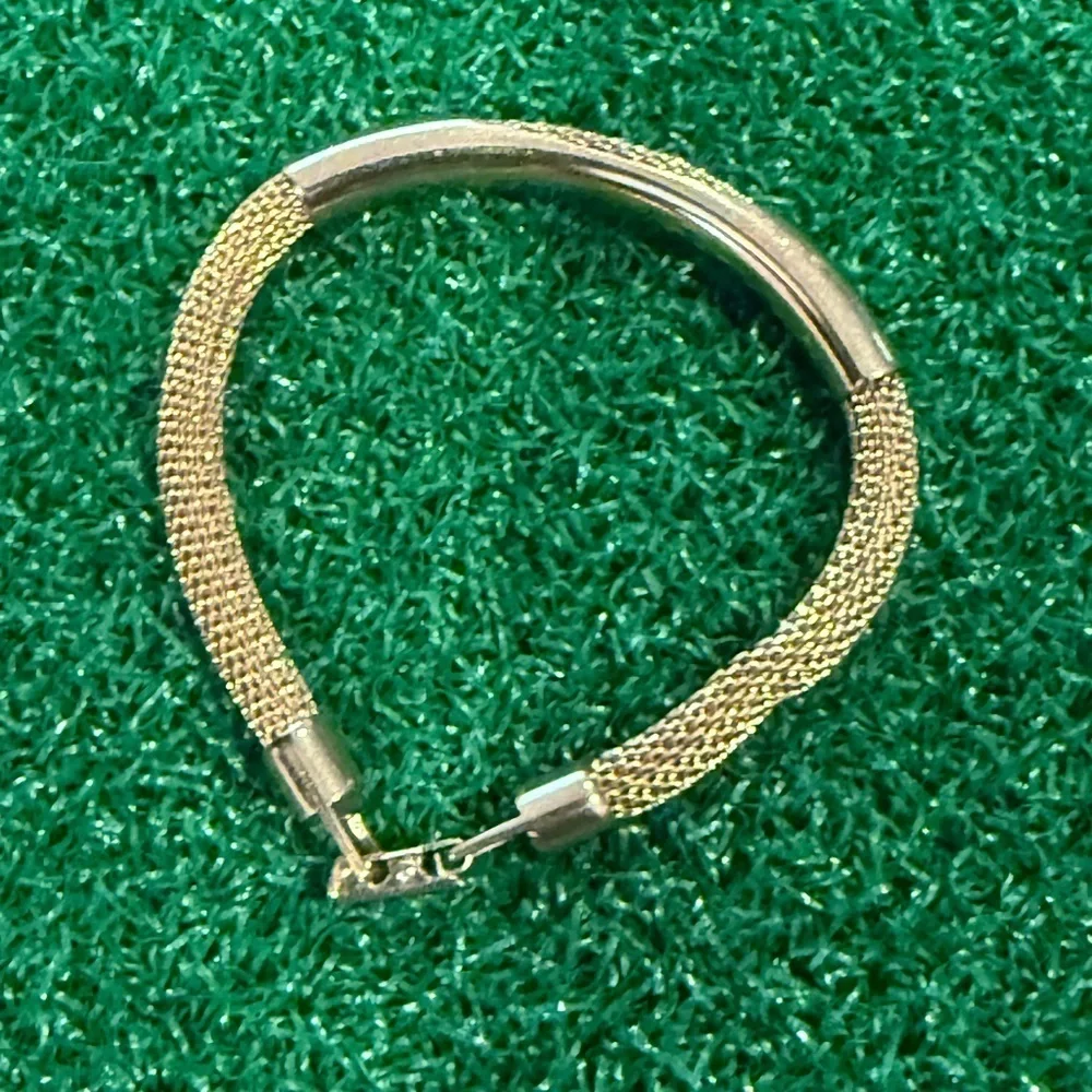 Avon Gold‎ Intricate Pattern Bracelet